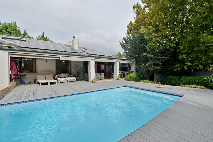 To Let 4 Bedroom Property for Rent in Constantia Western Cape